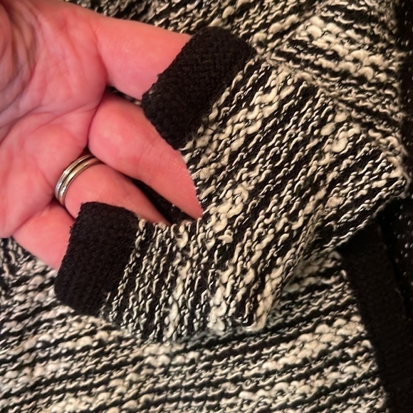 J.CREW Cardigan Sweater Black White Boucle 03509, Size XS - Picture 10 of 13